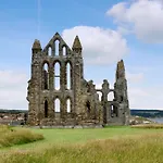 Thornlea - * ويتبي